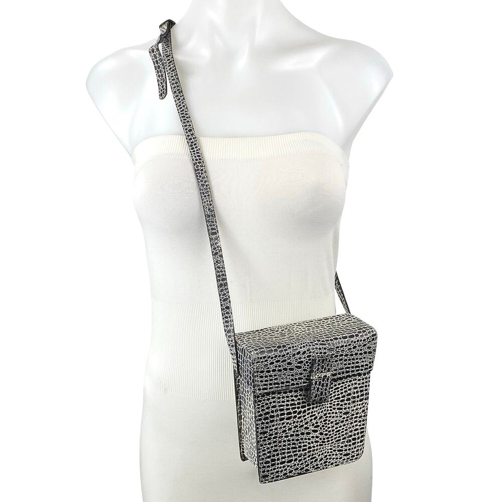 Mundi Women's Black White Snakeskin Animal Print Leather Crossbody Handbag OS